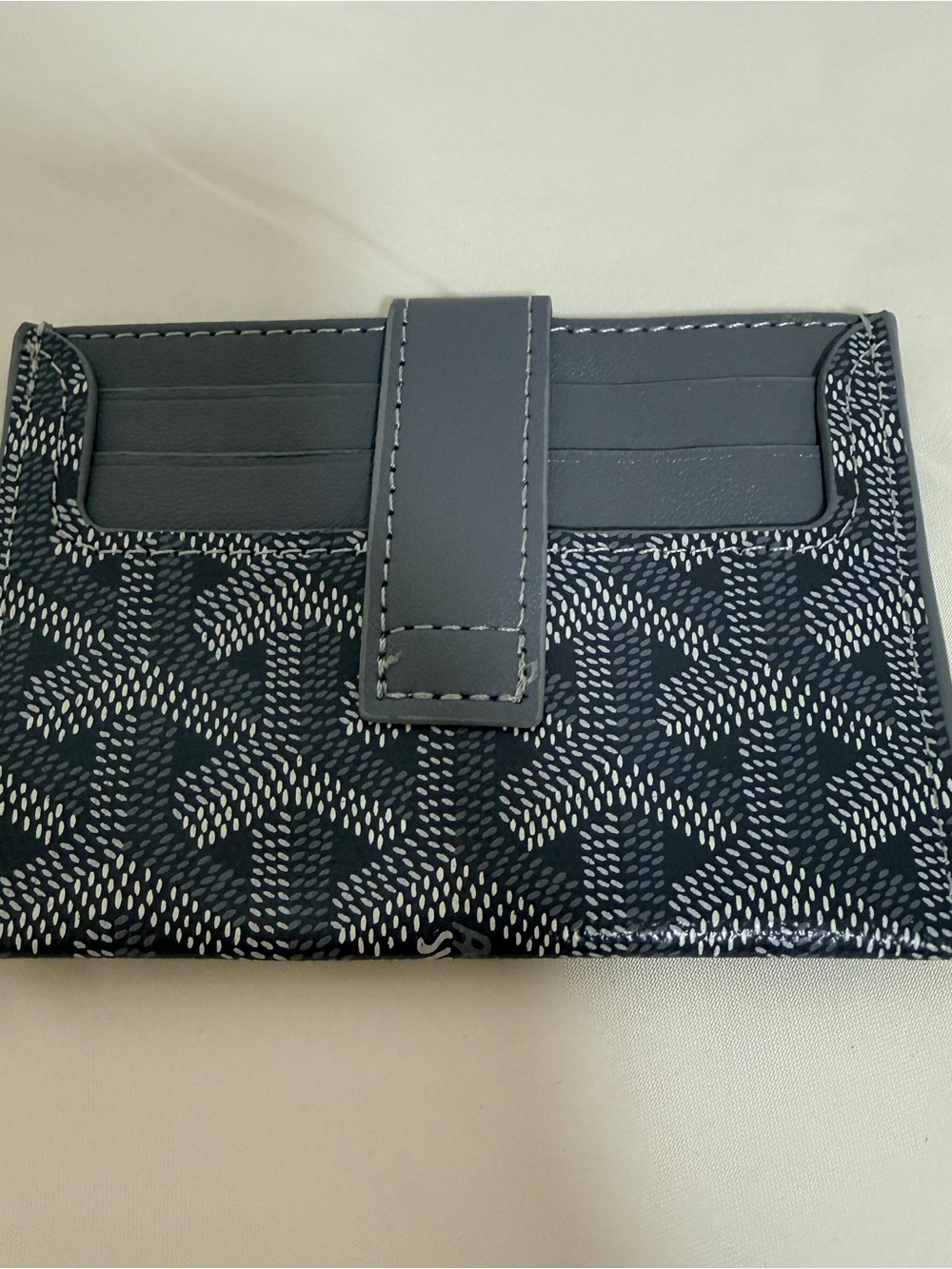 Grey Patterned Card Holder Wallet with Snap Strap